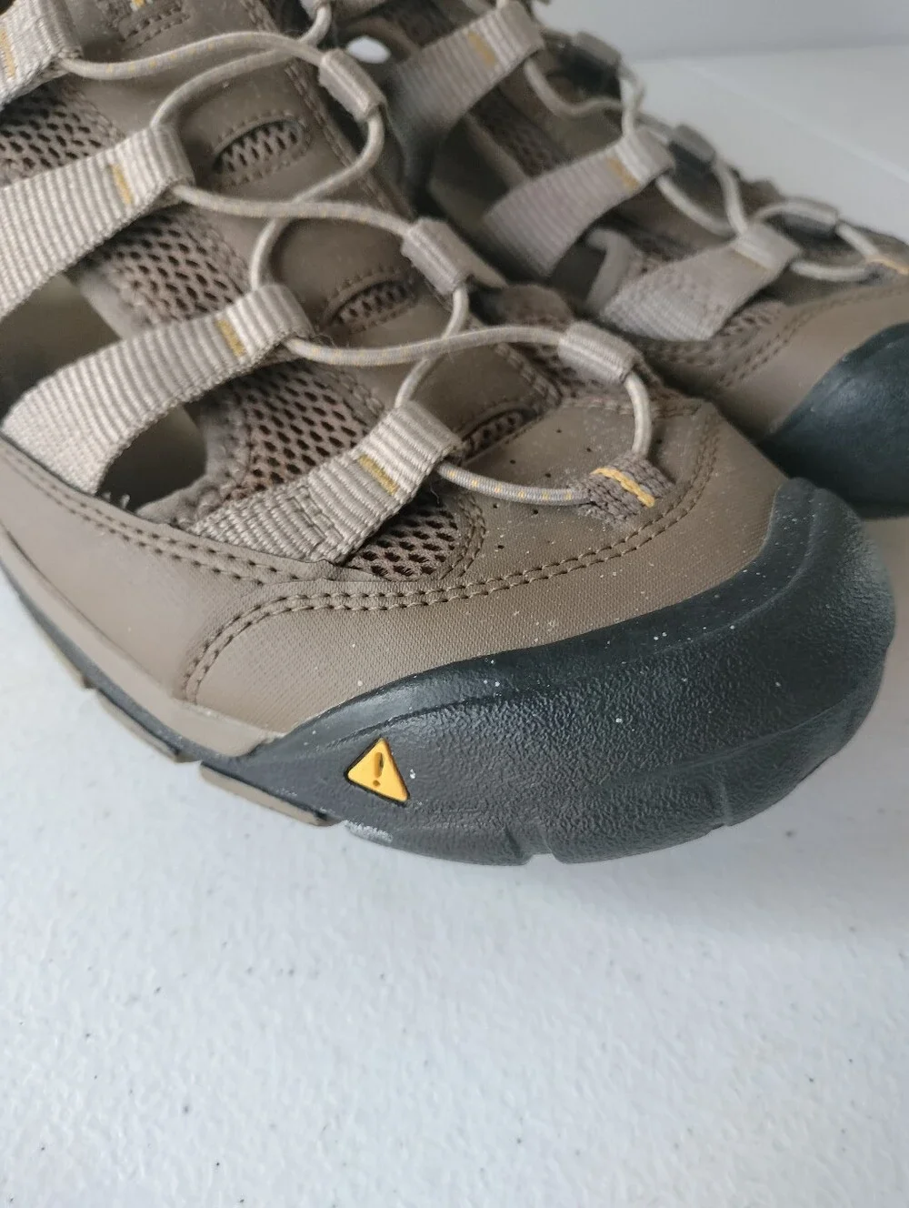 Keen Newport H2 Mens Tan Hiking Camping Trail Water Sandals Boating 11.5